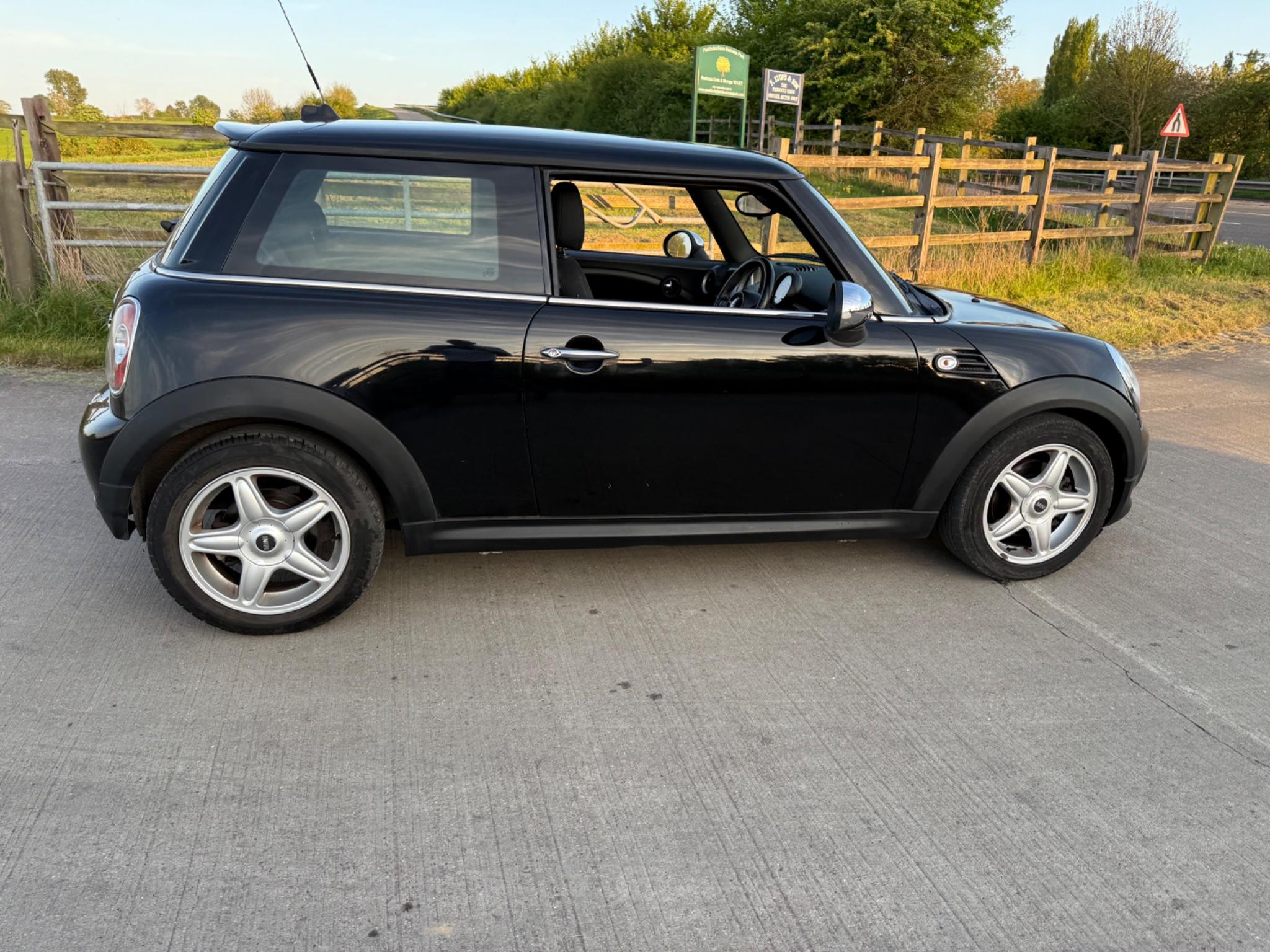 MINI Hatch 1.6 Cooper Euro 5 (s/s) 3dr — photo 60 of 78